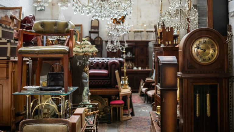 Second Hand Furniture In the UAE